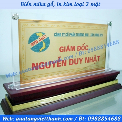 Biển mica gỗ 02