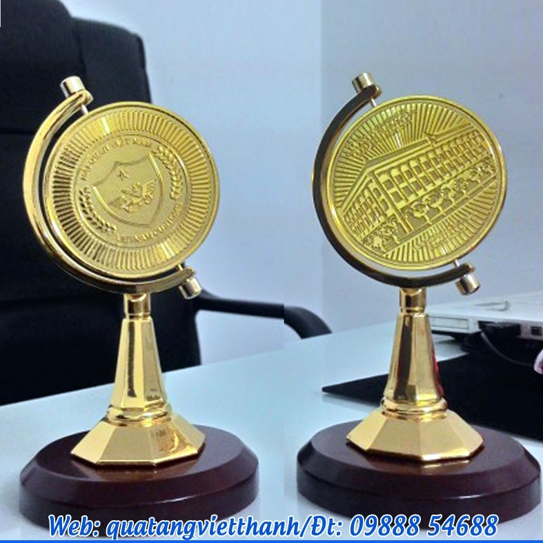 Biểu trưng đồng 13