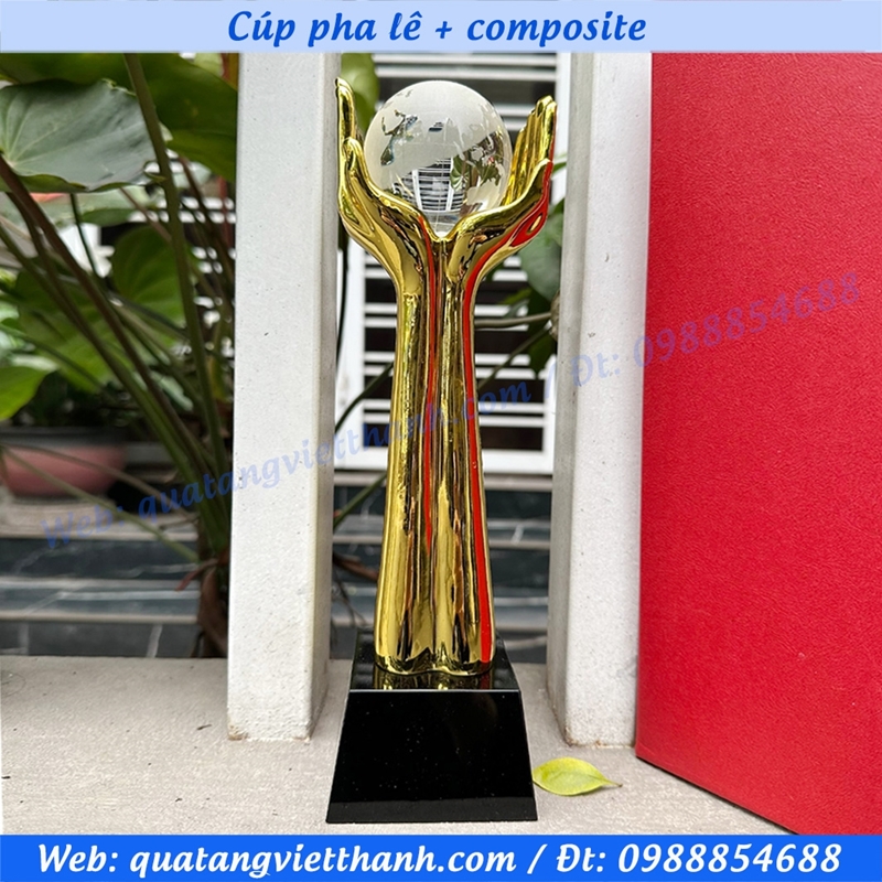 Cúp composite quả cầu pha lê