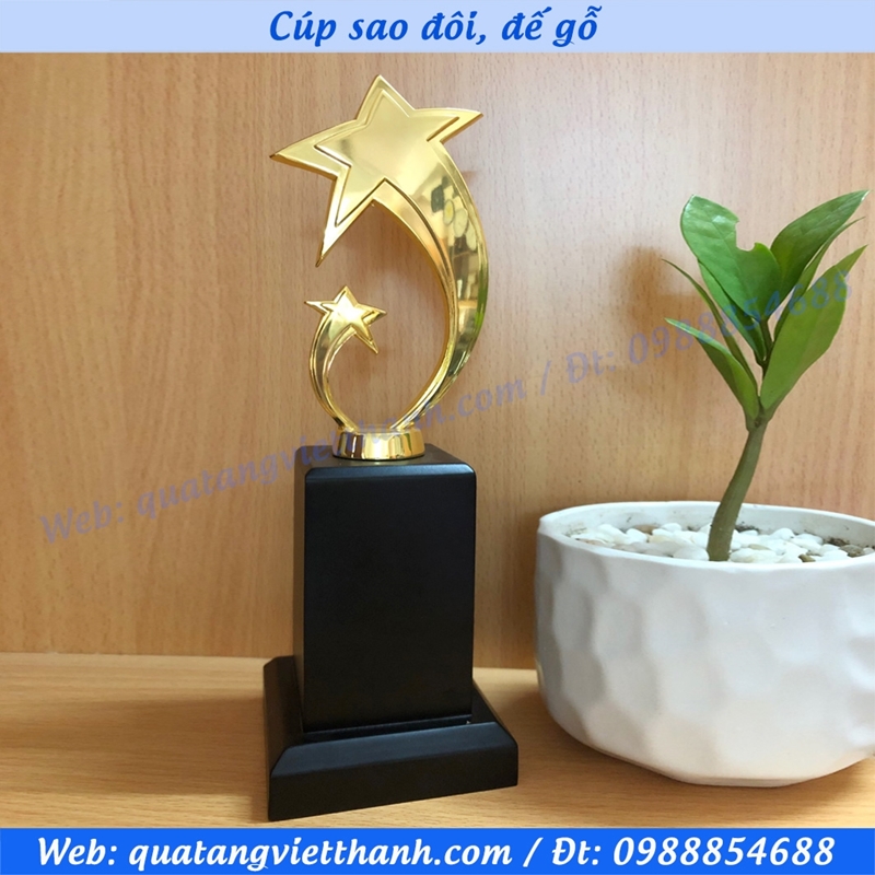 Cúp kim loại sao đôi đế gỗ