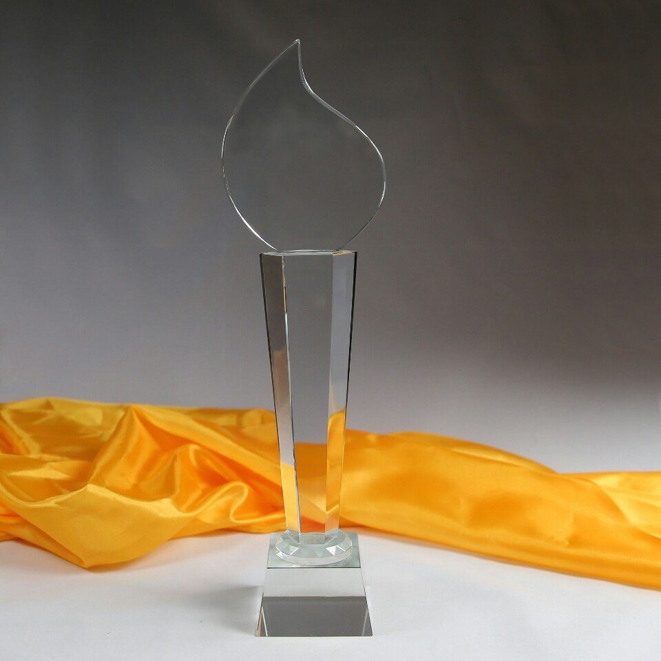 Cúp ngọn lửa cao