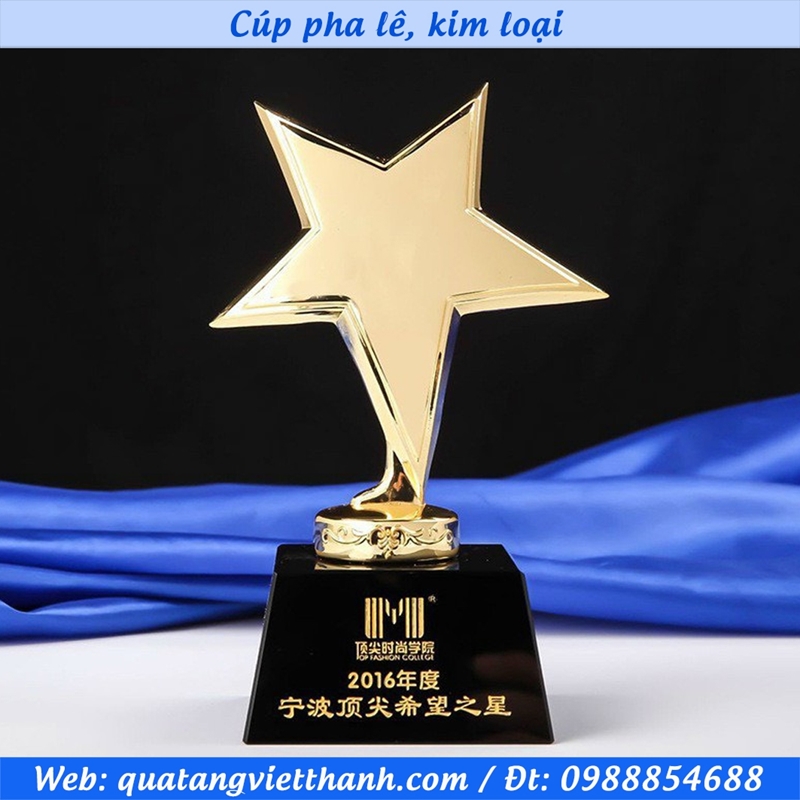 Cúp pha lê kim loại mẫu sao đế đen thấp