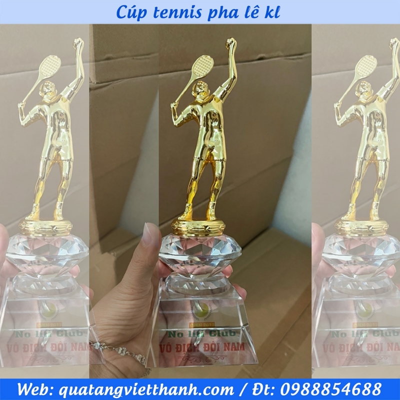 Cúp tennis kim loại đệm kim cương