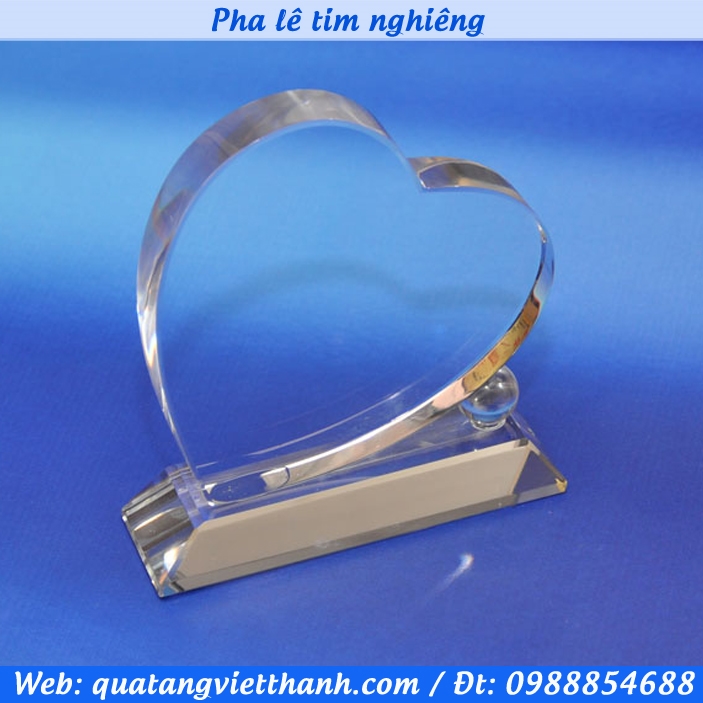 Pha lê tim nghiêng